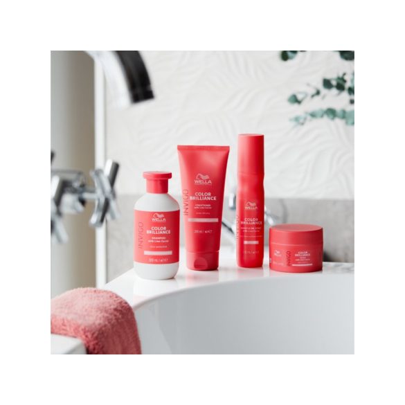 Wella Invigo Color Brilliance  Fine Sampon vékonyszálú festett hajra 300 ml
