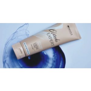 Indola Blonde Expert Insta Cool Sampon Hidegszőke hajra 250 ml